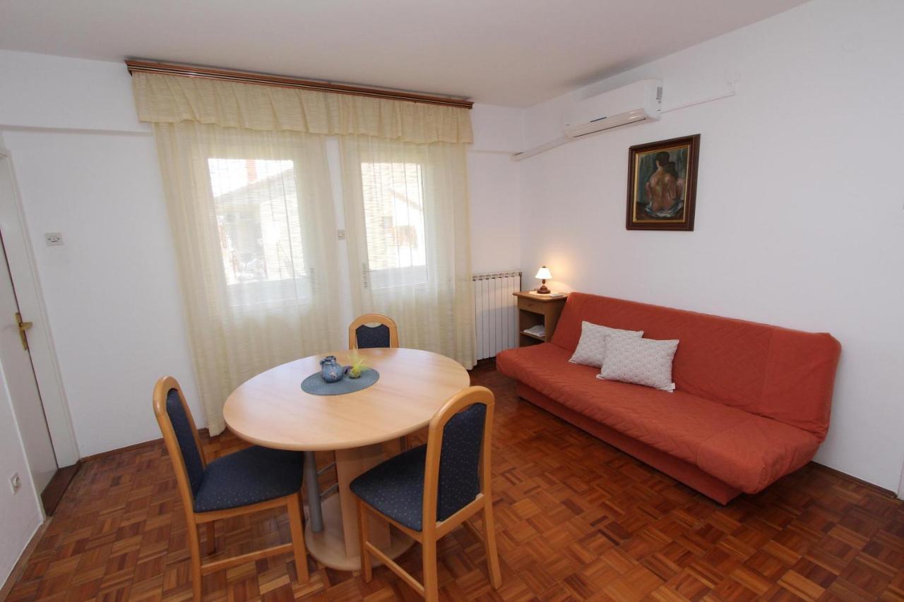Rooms And Apartments Dino Rovinj Exteriör bild